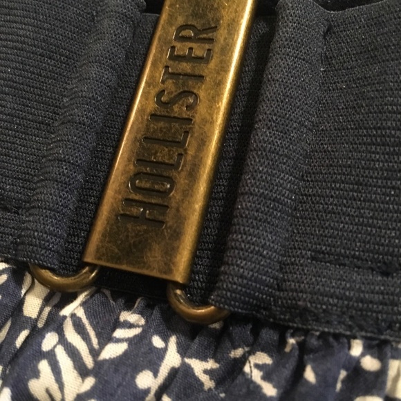 Hollister Navy/White Print Skirt L jr. FREE SHIP - Picture 5 of 6